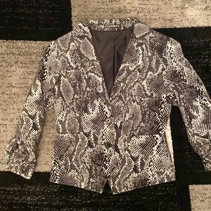 Snakeskin Silky 3/4 ruched sleeve Blazer